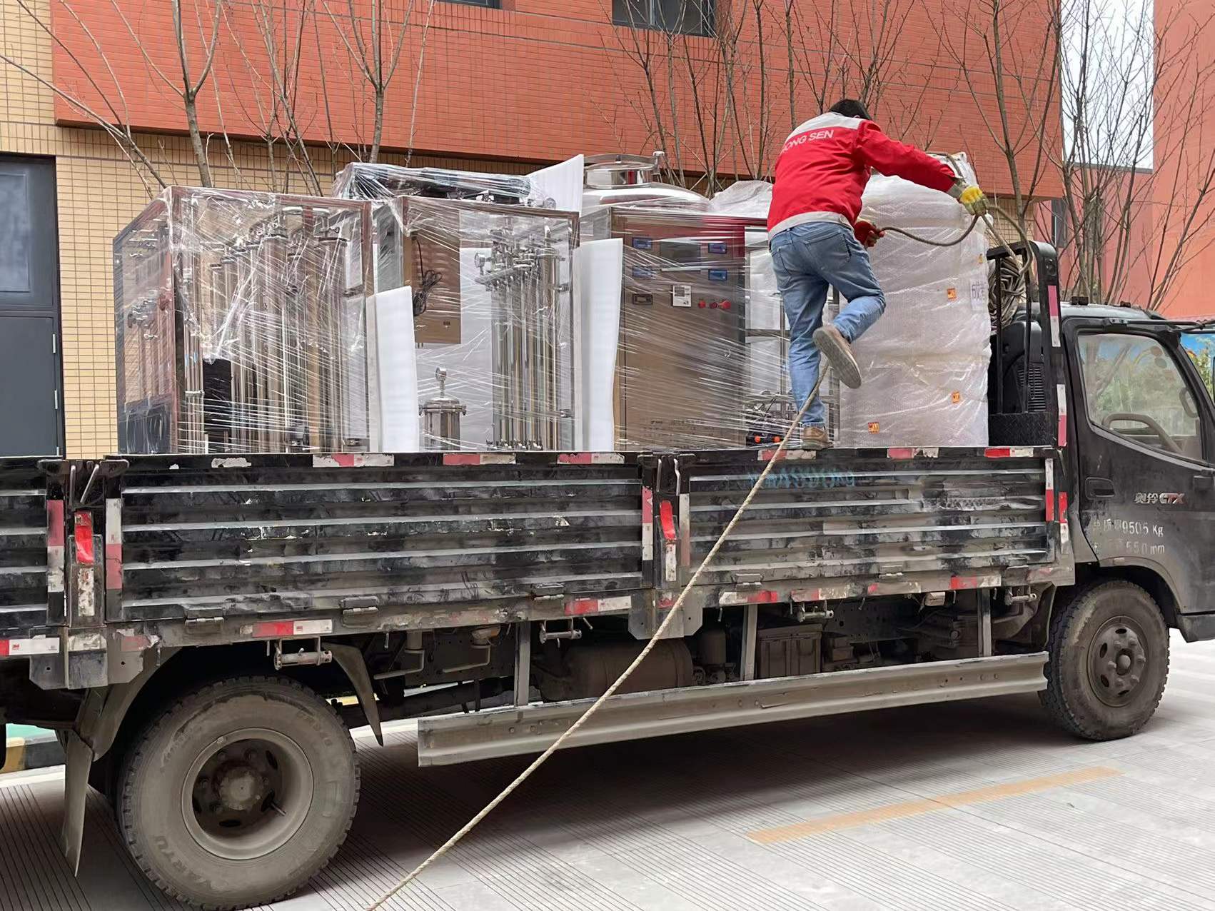 發(fā)貨現(xiàn)場 發(fā)貨現(xiàn)場